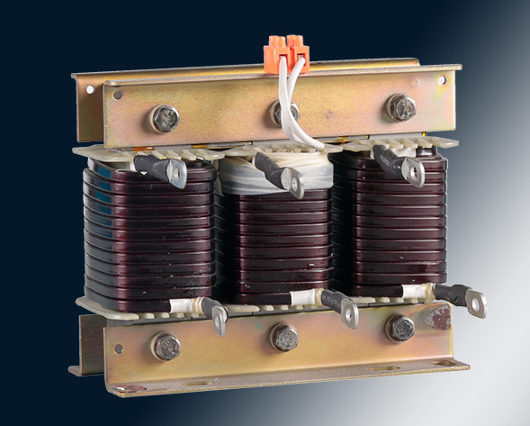 NMCKSG低壓 NMCKSC高壓電容器串聯(lián)電抗器在補償容性無(wú)功功率的時(shí)候，往往會(huì )受到諧波電流，合閘涌流及操作過(guò)電壓的影響，造成電容器損壞和功率因數降低，為此需…